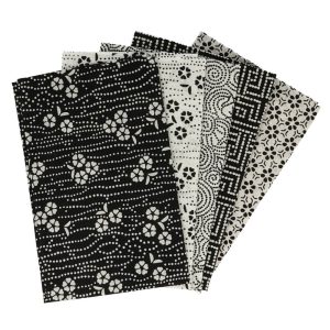 5 pièces Patchwork tissu noir/écru fleurs et points, 50x57cm, 100% coton mixtes coupon pour Loisir Créatifs